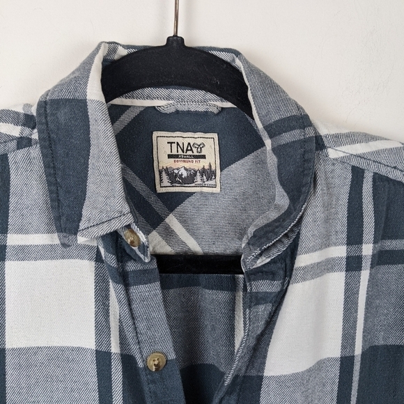 TNA aritzia plaid button down flannel boyfriend fit shirt XS - Picture 5 of 8